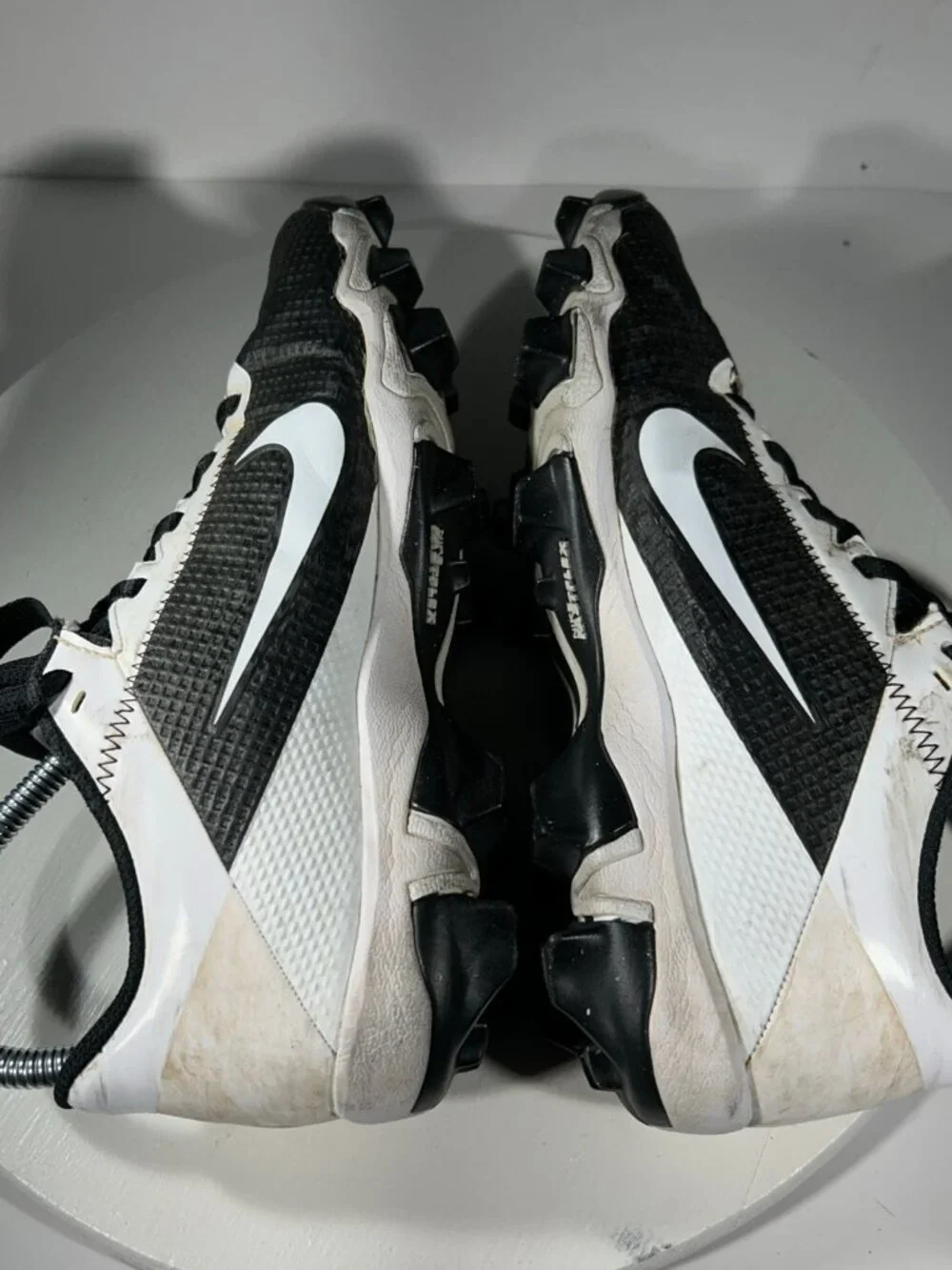 Nike Vapor Edge Shark 2 Youth Boys Football Cleats Size 5 5Y Black White Sneaker